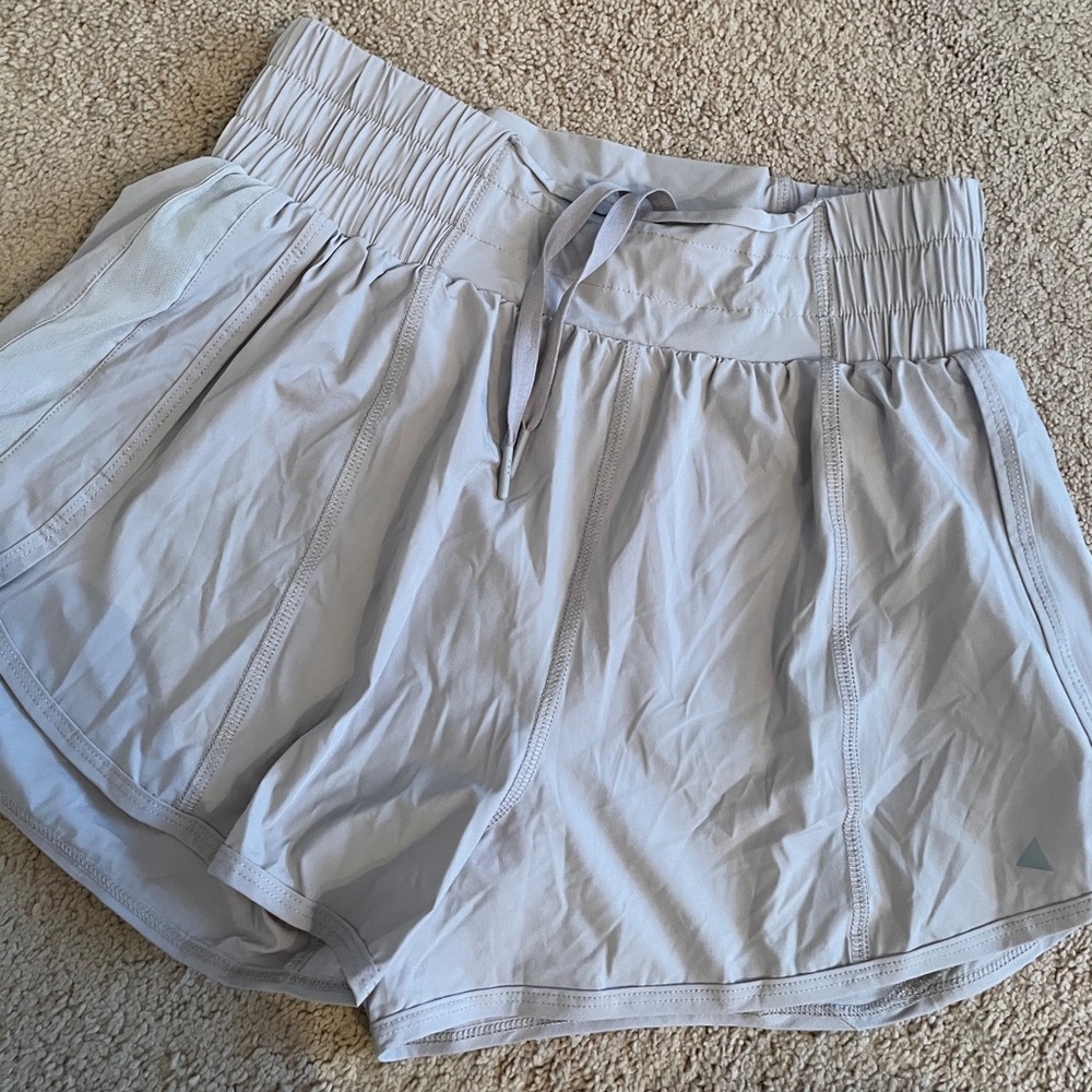 Breeze Short Balance Athletica Shorts